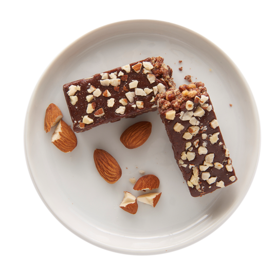 Barre à saveur de chocolat au lait et d'amandes